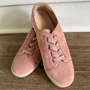New Vionic Jean Pink Suede Sneakers. Size 8.5 wide
